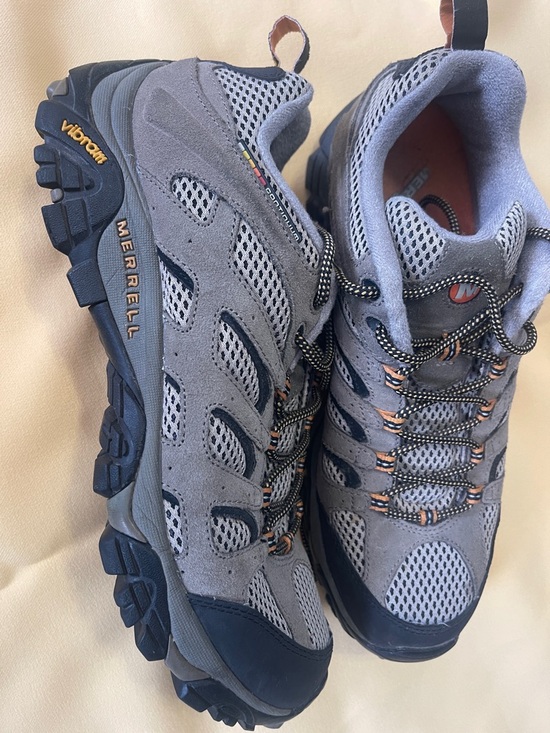 Merrell Men's size 11.5 Gray and Black Hiking Boots with Orange Accents - Picture 2 of 5